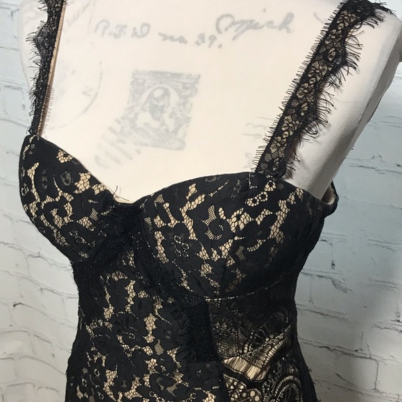 Ark & Co Dresses & Skirts - Arc & Co Small Black Lace Bodycon Dress.